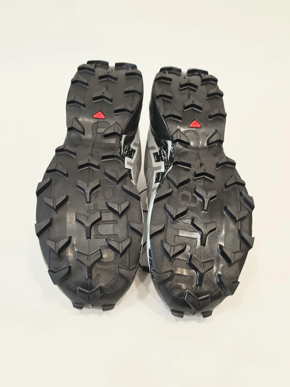 Salomon men trail